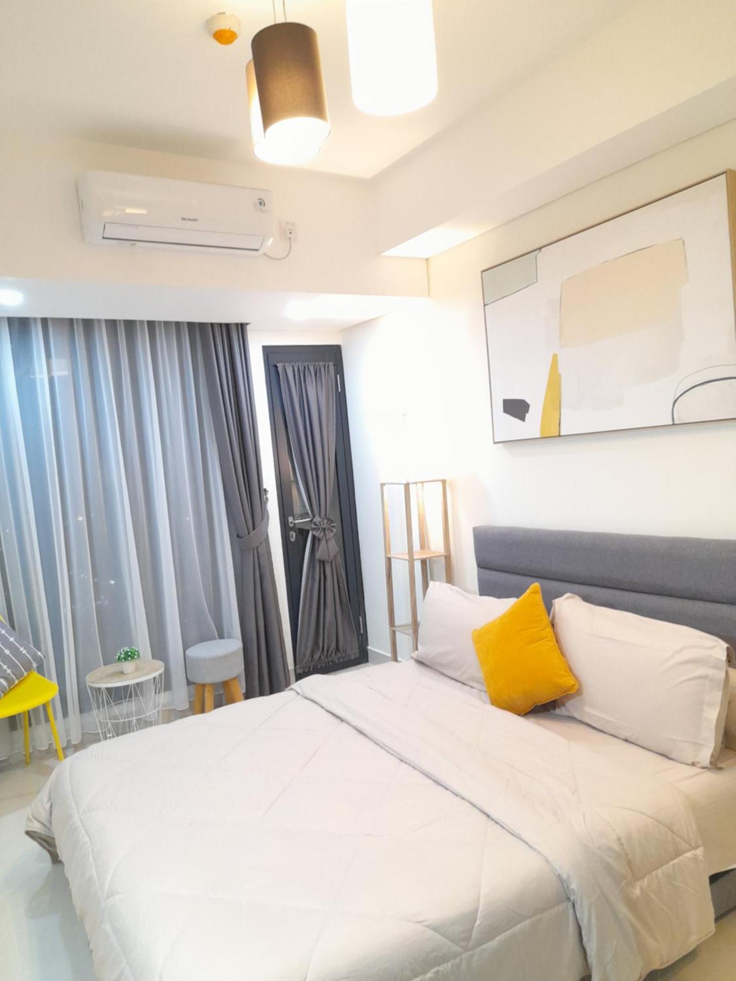Arev Seaview At Pollux Habibie Bluhen Tower 2502 Apartemen